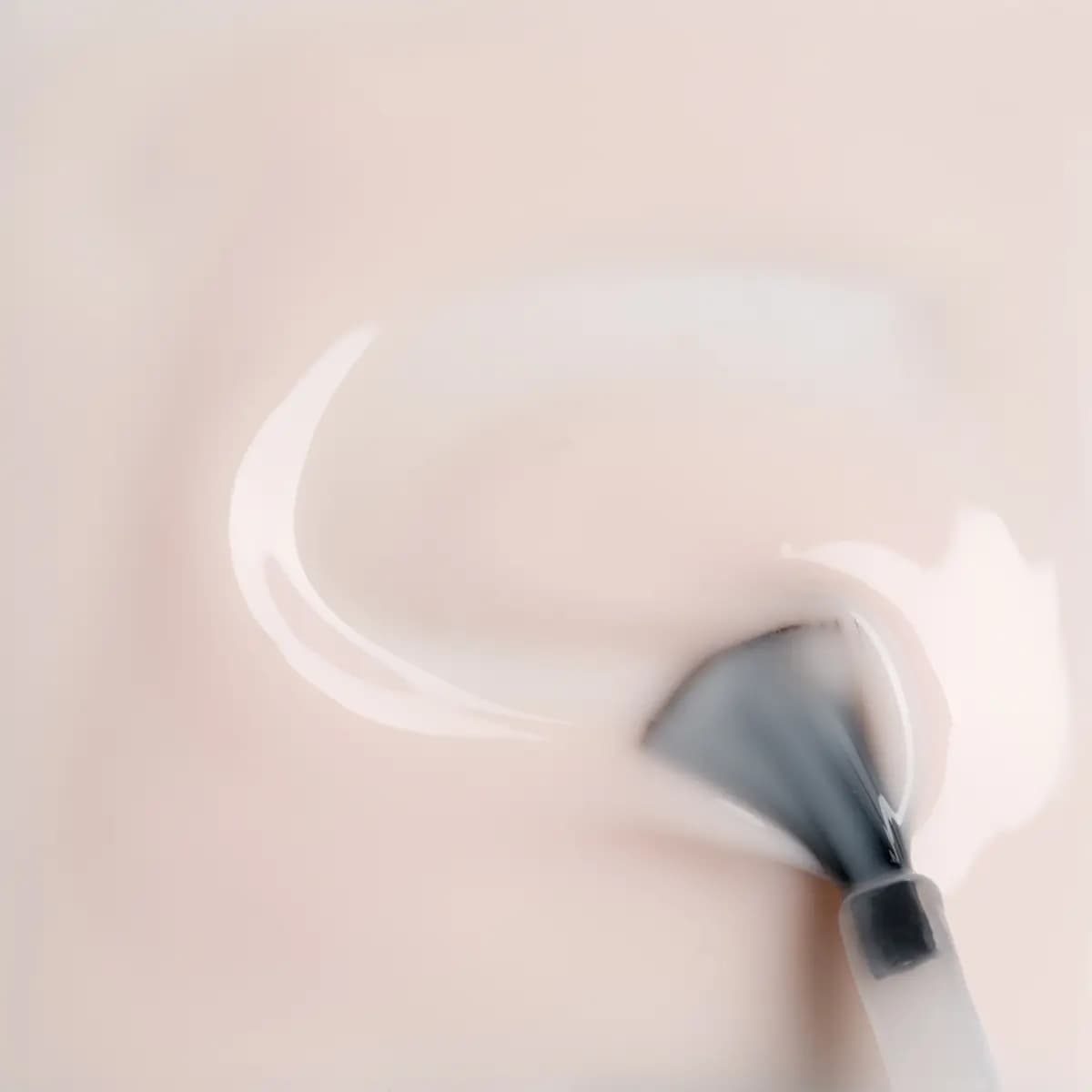 BRIDAL SHOWER - trajni lak za nokte UV/LED Hybrid 7 ml